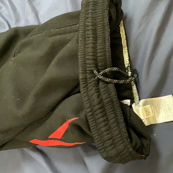 Reebok joggers - Picture 3 of 3